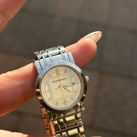 ❌SOLD - Burberry stainless silver watch - Picture 1 of 7